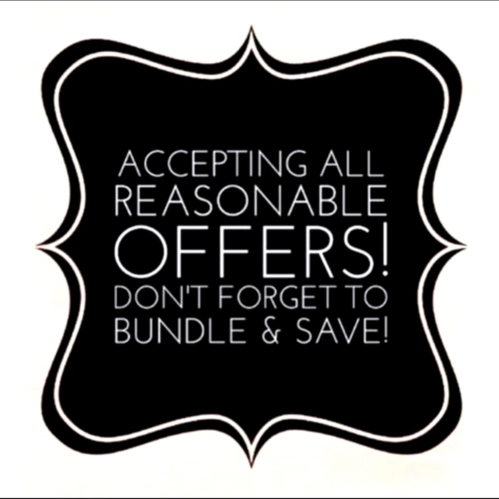 ❤️HELP ME CLEAN MY CLOSET - MAKE ME AN OFFER❤️